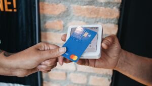 Contactless Payments and Beyond: The Evolution of Payment Technology in Fintech